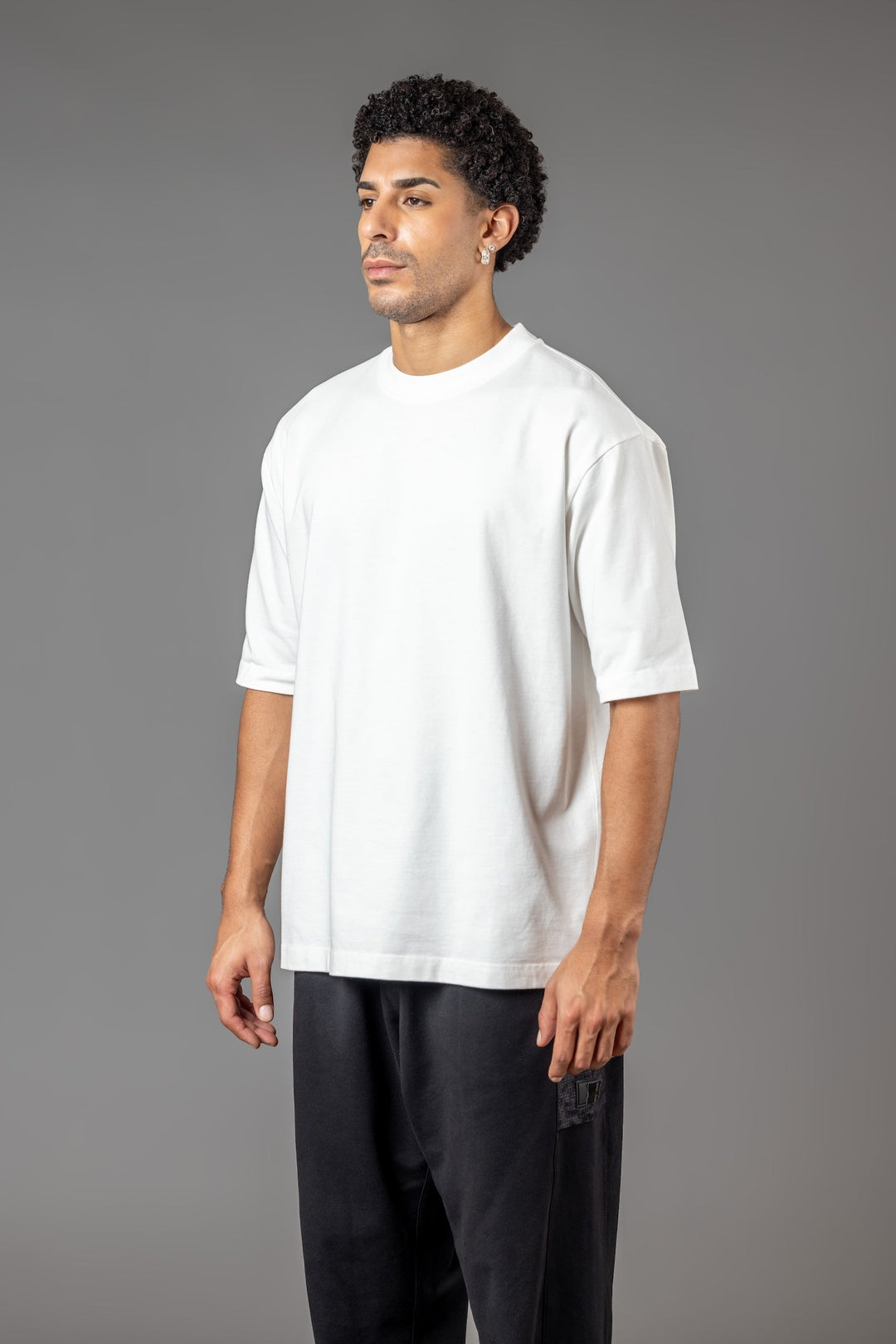 FINN - Premium Oversized T-Shirt